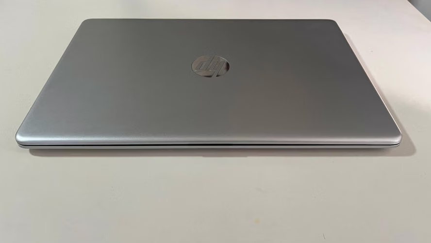 LAPTOP HP 15 EN PERFECTO ESTADO! (Como nueva) NEGOCIABLE!!! - Imagen 9