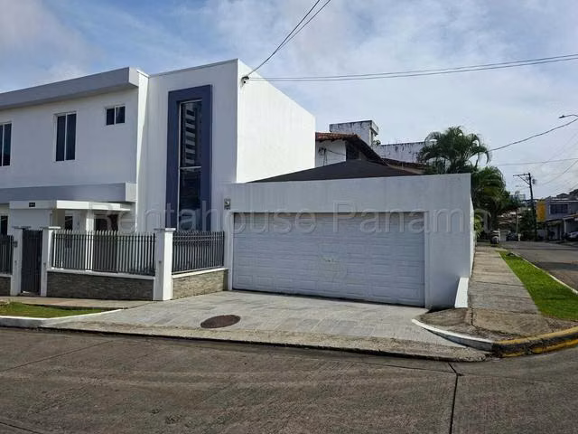 SE ALQUILA CASA DE 2 NIVELES EN LA ALAMEDA - Imagen 2