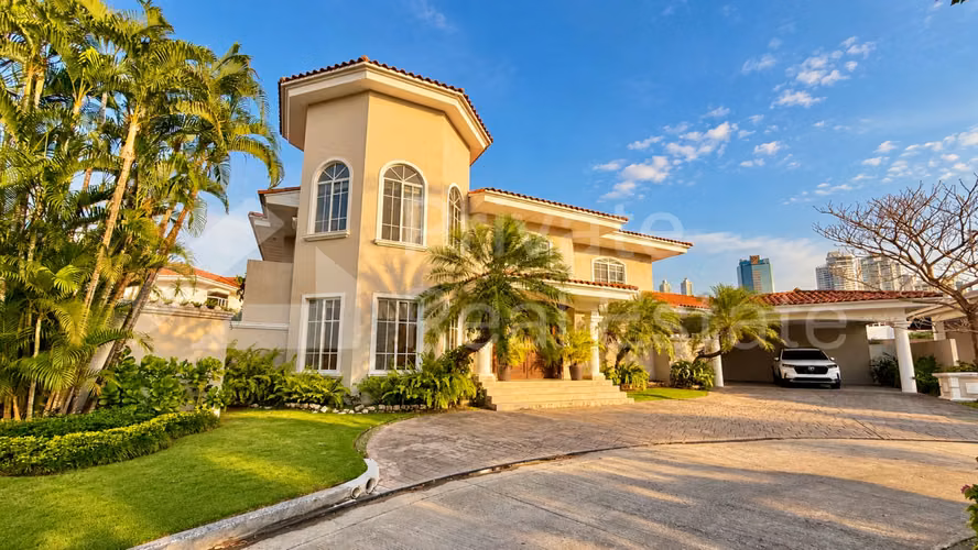 Se Vende casa en Las perlas Costa del este