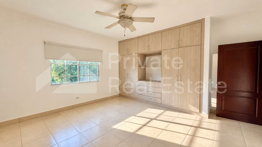 Se Vende casa en Las perlas Costa del este
