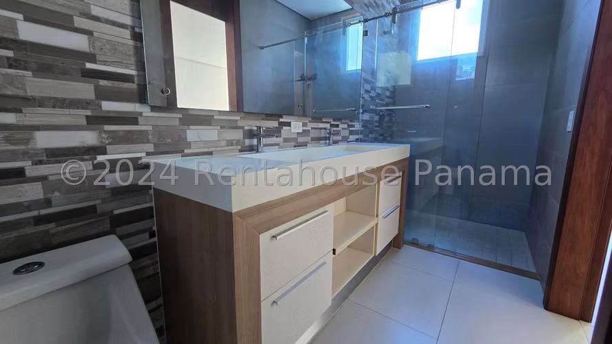 Vendo Apartamento de 195m2 en Marbella 25-1030SRZ - Imagen 17