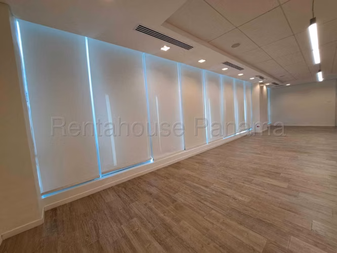 Oficina en Alquiler en Costa del Este 90 m² LR - Imagen 2