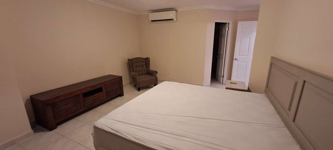 Alquilo apartamento amueblado en Obarrio