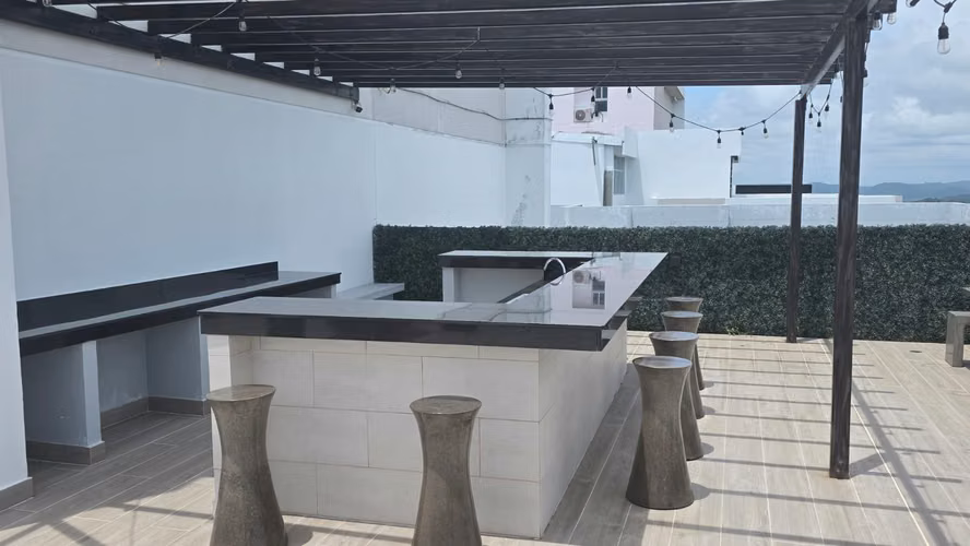 MT TUMBA MUERTO AMOBLADO 3 REC 2 BAÑOS $1250 PH CORAL PLAZA