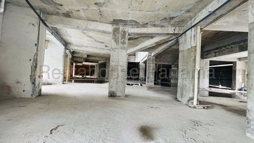 Venta de Local Comercial en Avenida Balboa, The Sands (Solo Cliente Directo) - Imagen 3