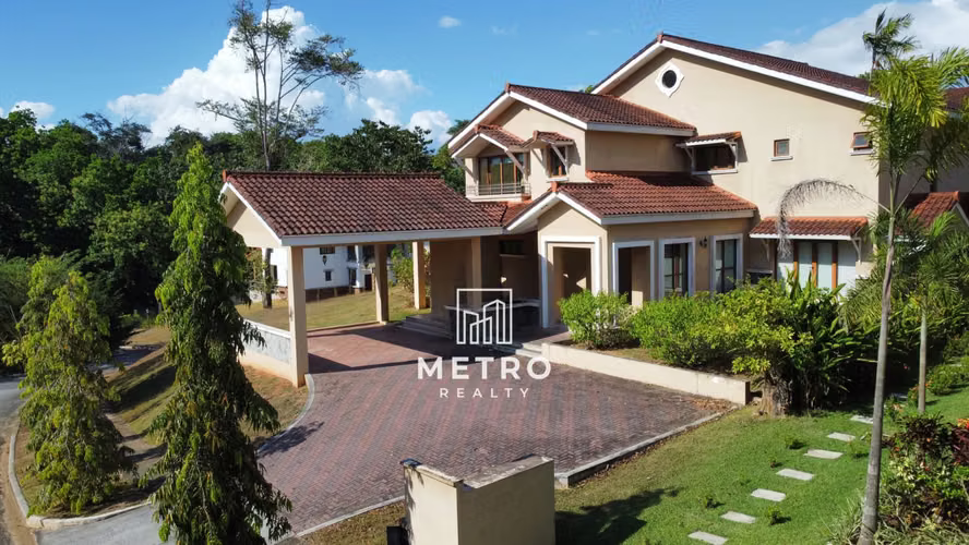 Sale of Houses in Clayton in Trail de Camino de Cruces