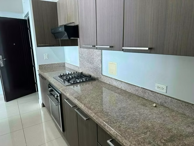 Alquiler L/B PH Top Tower Costa del Este