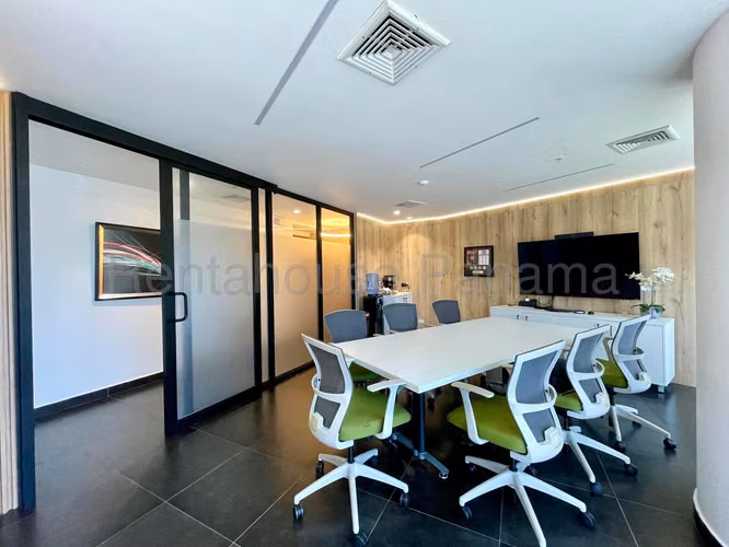 Venta de Oficina en Calle 50 Solo Cliente Directo MC - Imagen 12