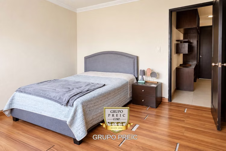 Apartamento en alquiler Avenida Balboa Ph Torres del Pacifico B Amoblado CC