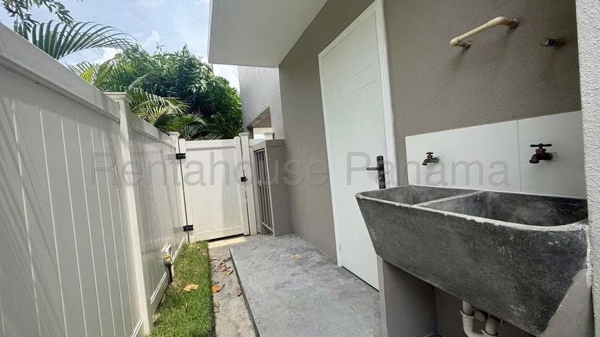 Venta Casa en Cavana, Paseo del Norte IH27-2518 - Imagen 4