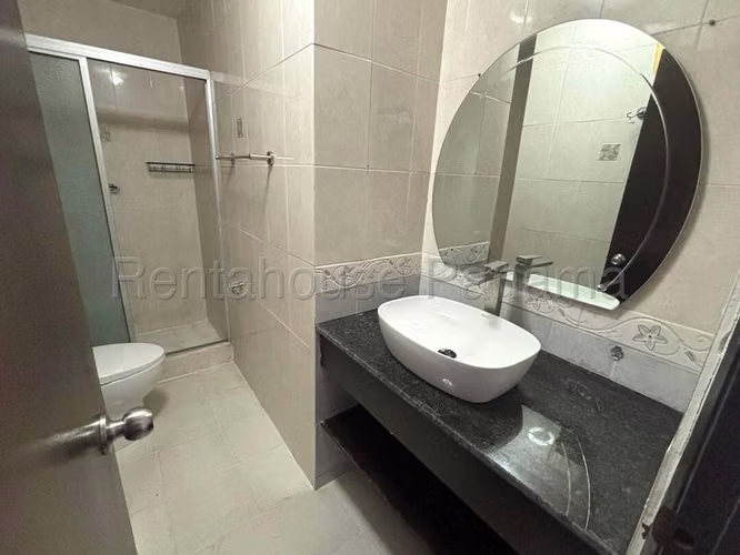 J2522GRR Alquiler de Apartamento en Bellavista 