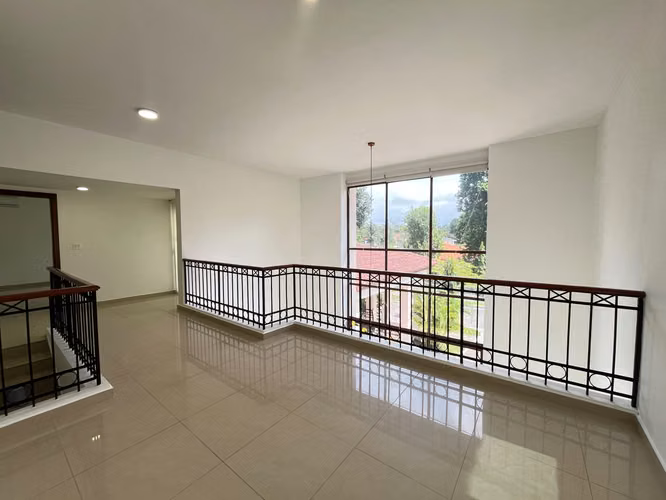 Casa unifamiliar en alquiler ubicada en PH Los Senderos, Clayton