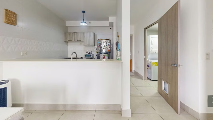 SE ALQUILA AMPLIO APARTAMENTO AMOBLADO EN PLAZA EDISON  - Imagen 8