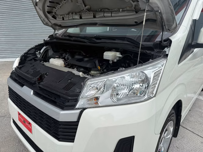 Toyota Hi-Ace - Imagen 14