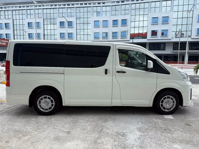 Toyota Hi-Ace - Imagen 5