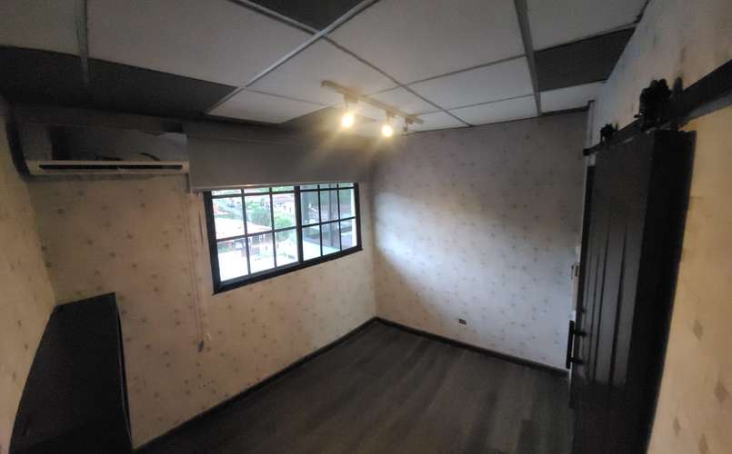 OPORTUNIDAD, ALQUILER. BETANIA, 700 USD Amoblado. no Nego. NO TIENE AREA SOCIAL - Imagen 4