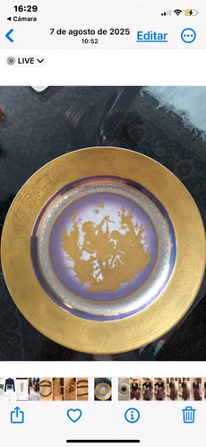 Plato de cerámica italiana para clgr en la pared pintado a mano con tinta de oro 