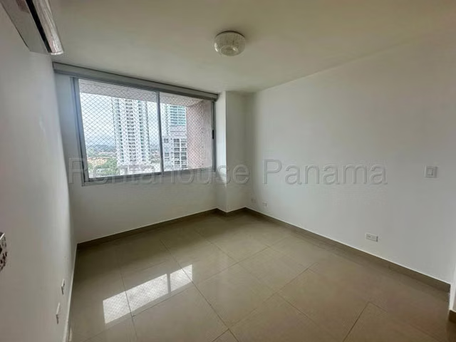 Alquiler de Apartamento en Costa del Este 27LBR2414