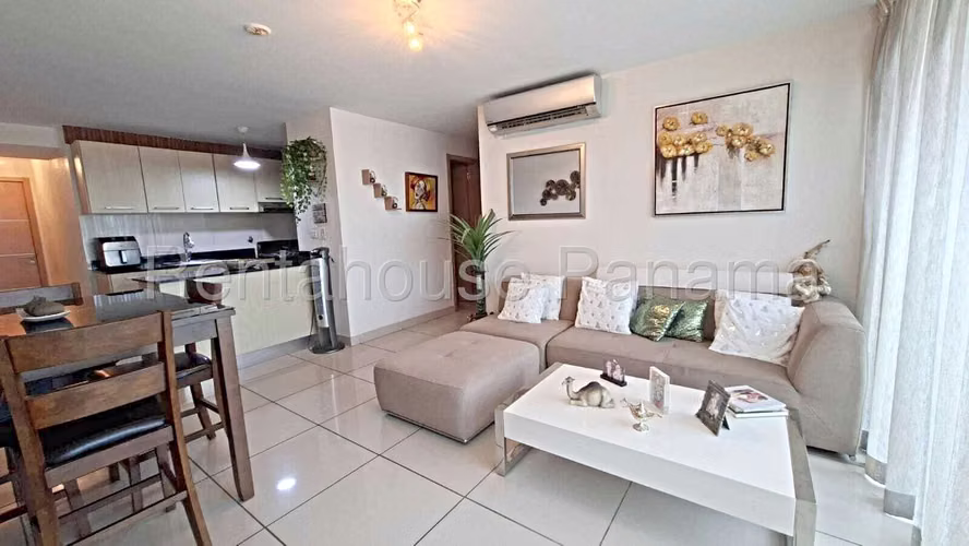 Apartment for sale in Vía España AK