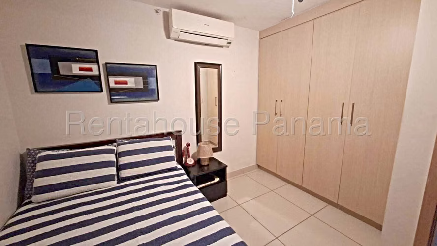 Venta de apartamento en Vía España  AK - Imagen 4