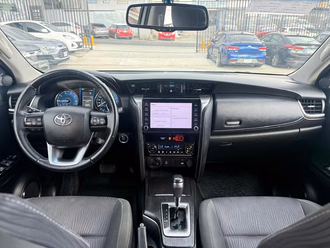 Toyota Fortuner 2023 - Imagen 11