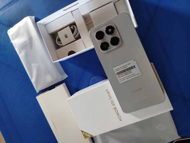 Vendo Equipo Celular Honor Smart 400 5G Nuevo 