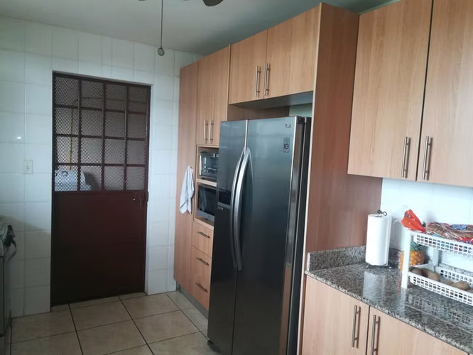 VENDO Casa de ESQUINA en Mesetas, Brisas del Golf. 333m2