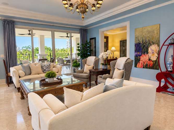The Reserve, Santa María | Apartamento Remodelado de 308 m² con Vista al Golf | US$888,000