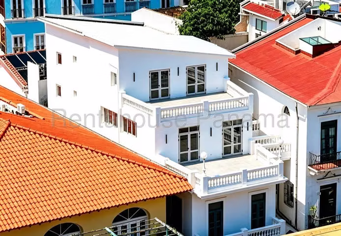  SE VENDE PENTHOUSE DE 303 MTS EN CASCO VIEJO