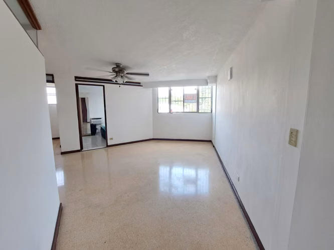 ALQUILER APARTAMENTO EN PH PLAZA CINCUENTENARIO CHANIS TC - Imagen 4