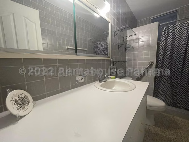 Venta Apartamento Bella Vista - 150mts. cómodo e iluminado  - Imagen 11
