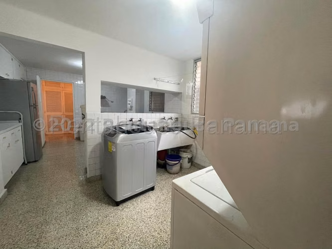 Venta Apartamento Bella Vista - 150mts. cómodo e iluminado  - Imagen 9