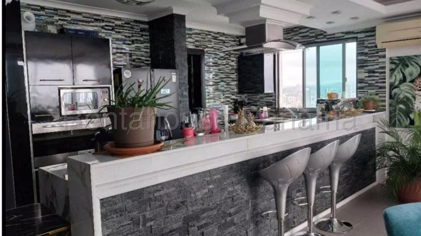 Alquier de apartamento de 208 mts amoblado en San Francisco - Imagen 12