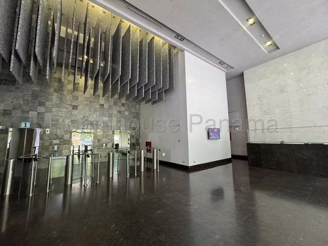 Alquiler de Oficina en Obarrio, Torre Empresarial 27LGG112 - Imagen 2