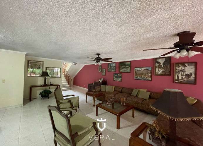 Venta de casa de 3 niveles con terraza de 37m2 en El Dorado - Betania (PD) - Imagen 5
