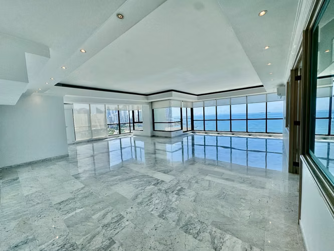 ALQUILER APARTAMENTO AVENIDA BALBOA PH PLAZA MIRAMAR - Imagen 1