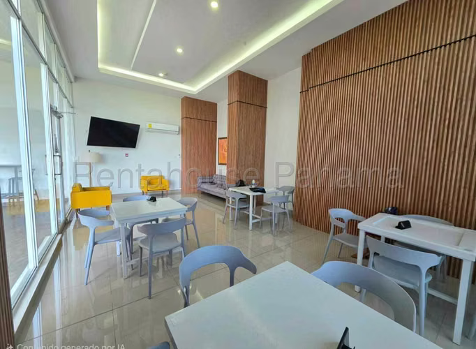 Venta de Apartamento de 83 m2 en PH Residencias del Sol, Carrasquilla 27-1714GG