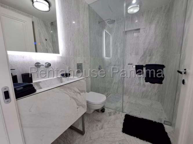 Vendo Apartamento en Marbella LC27-2494