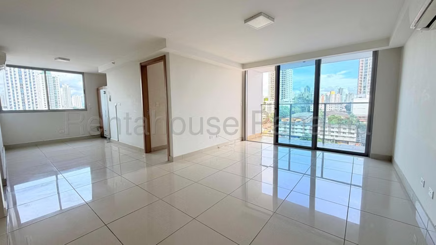 Se Vende Apartamento en Via España MDV27-2491