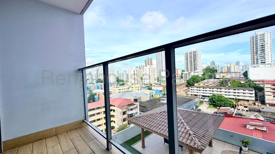 Se Vende Apartamento en Via España MDV27-2491