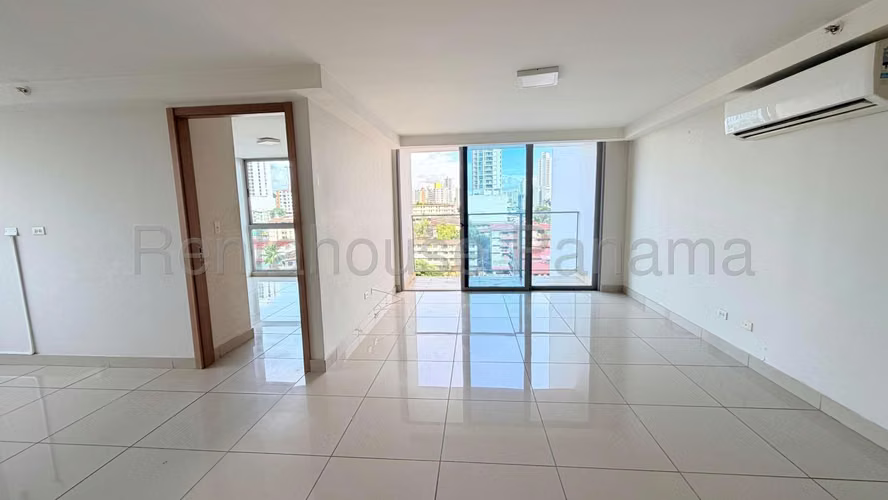 Se Vende Apartamento en Via España MDV27-2491