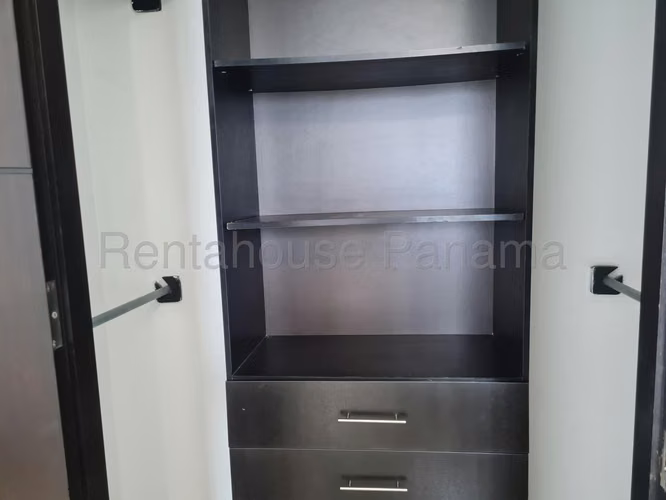 Photo 14 of 20