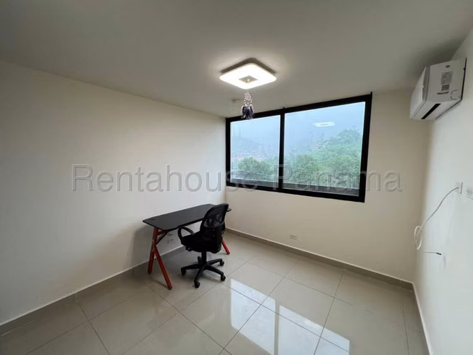Se Alquila Apartamento en Condado del Rey YDU