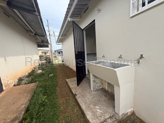 Se Vende Casa en Vista Alegre YDU - Imagen 18