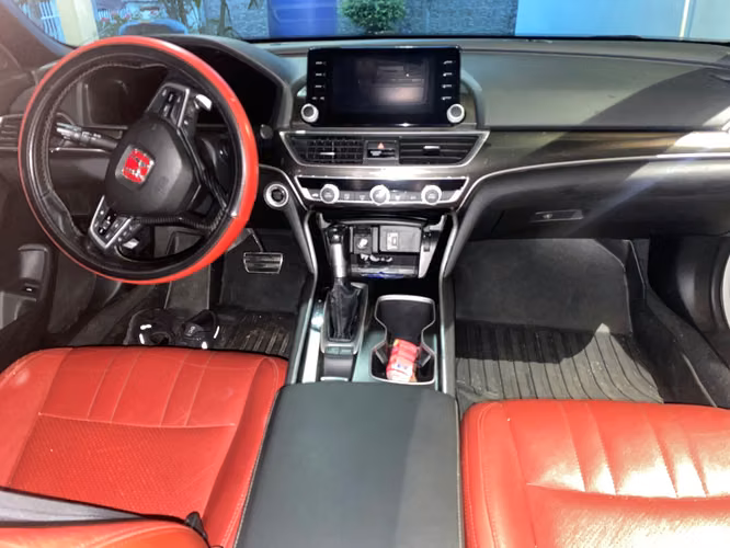 VENDE  HONDA ACCORD SPORT TURBO 2020 Sedan Coupe NEGOCIABLE… (GANGA)