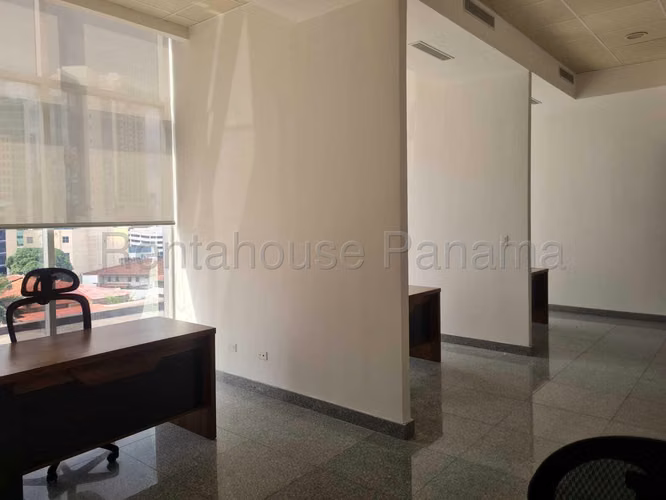 Alquiler de Oficina en Bellavista, Habitats plaza (Solo Cliente Directo)