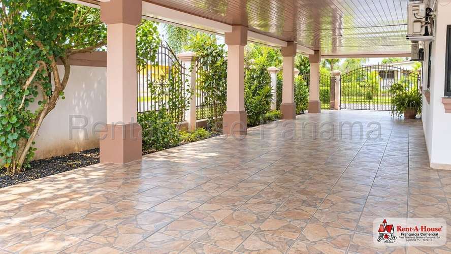 Alquilo Casa en Herrera OF27-2529