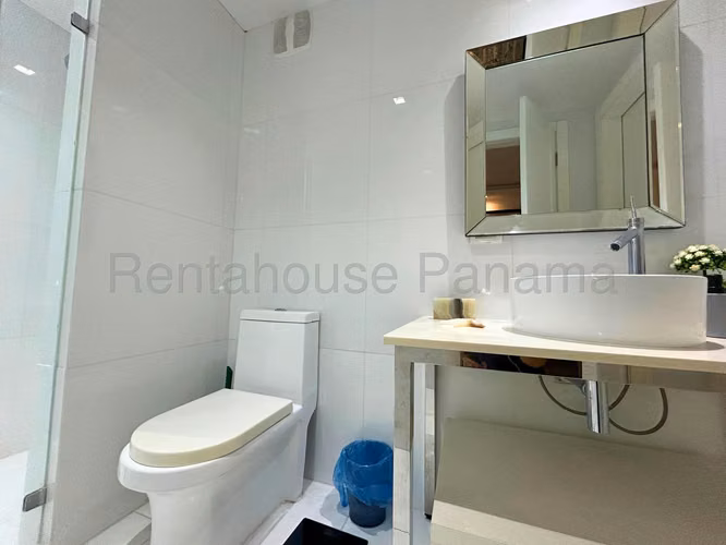 Venta de Apartamento en Avenida Balboa Ph Yoo and Arts 167 Mts PD