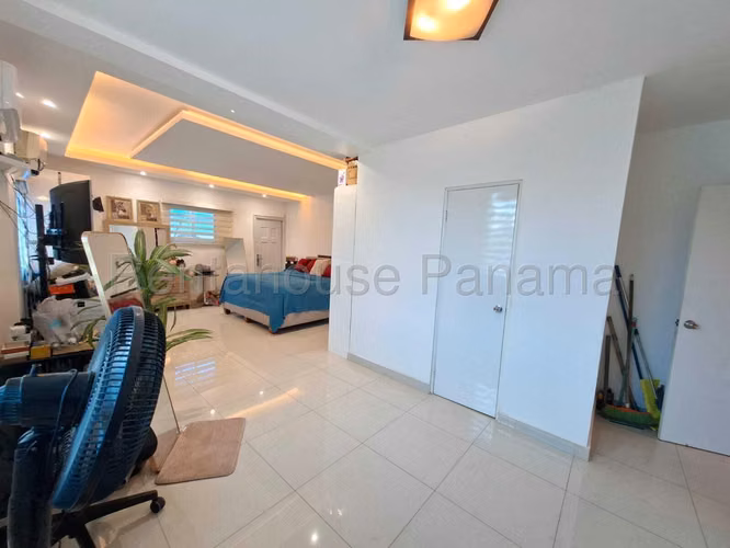 Venta de Casa en Chanis 306 Mts PD - Imagen 6