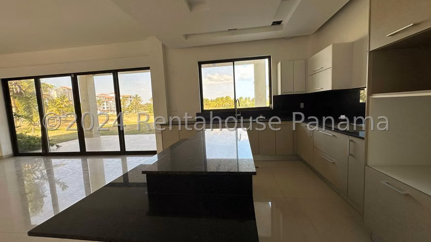 Vendo Casa de 414.31m2 en San Carlos Vista Mar 25-7611SRZ - Imagen 3